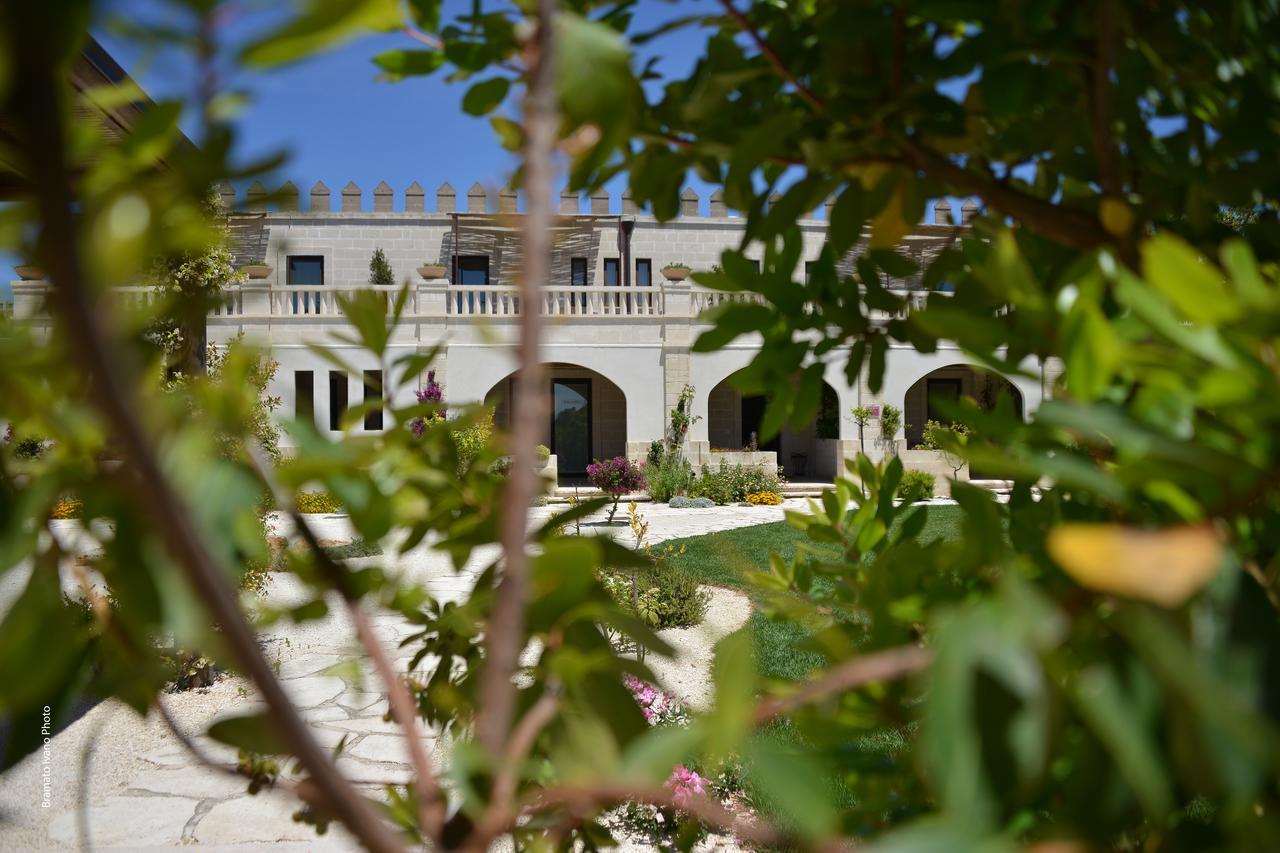 Le Scuderie - Castello Monaci Panzió Salice Salentino Kültér fotó