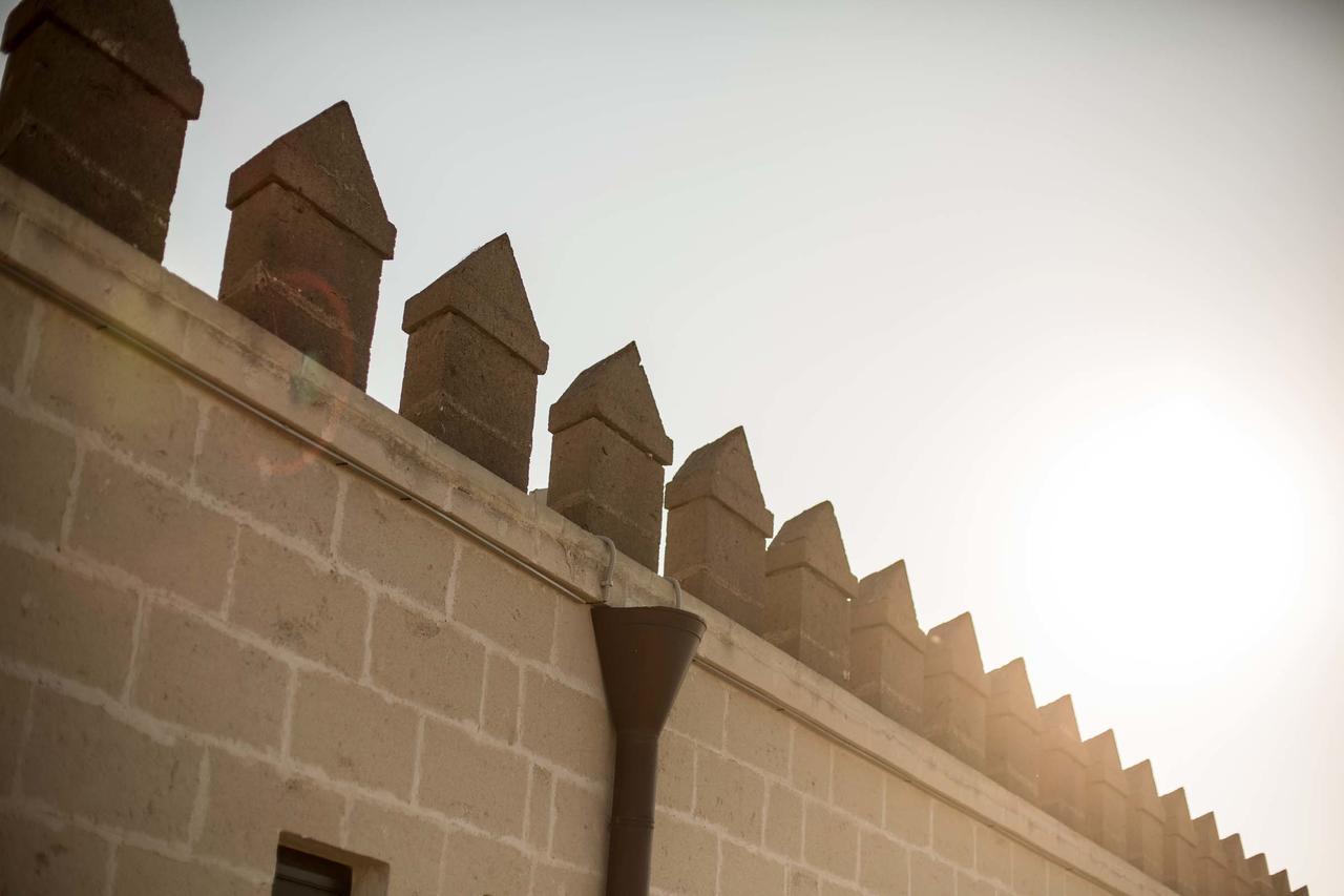 Le Scuderie - Castello Monaci Panzió Salice Salentino Kültér fotó